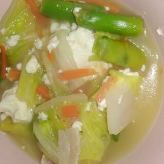 豆腐と野菜のとんこつスープ